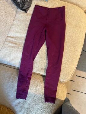 lululemon Glow Up™ Super-High-Rise Tight 25" - Berry/Size 6
